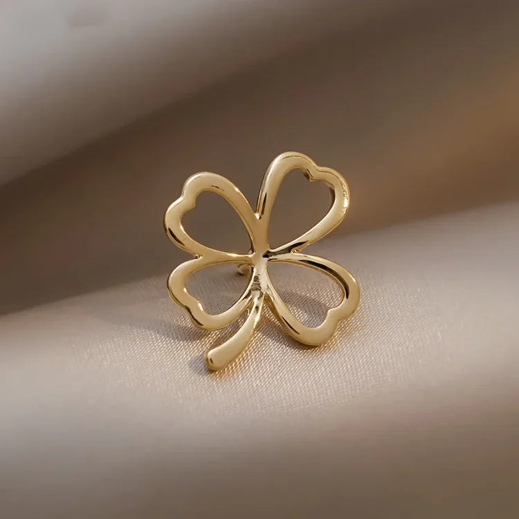 Snowflake Brooch Pin - Luxury Pearl & Crystal Flower Brooch for Women | Winter Wedding Accessory | The Tottos