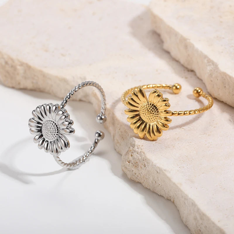 Snowflake Spinner Ring - Anti-Anxiety Fidget Ring for Women | Rotating Crystal Stress Relief Jewelry | The Tottos