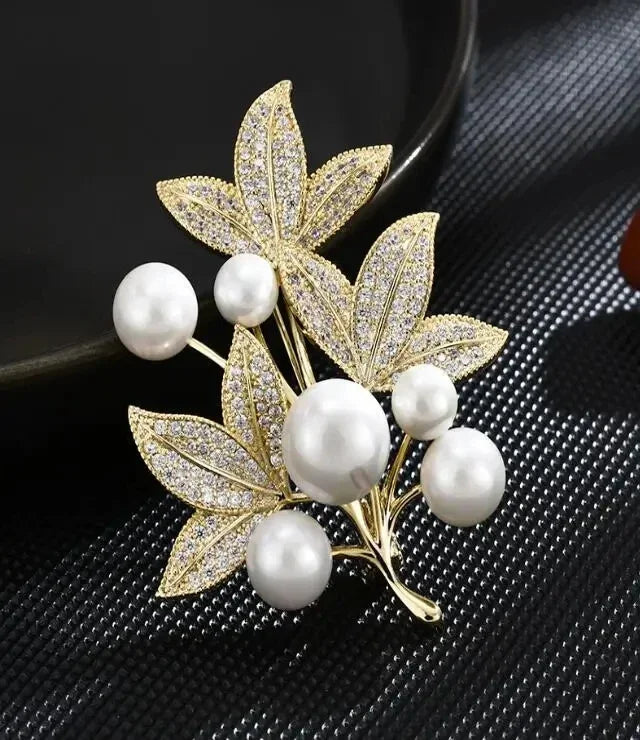 Snowflake Brooch Pin - Luxury Pearl & Crystal Flower Brooch for Women | Winter Wedding Accessory | The Tottos